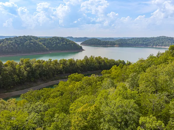 1694 Sandstone Point Trl, Monticello, KY 42633