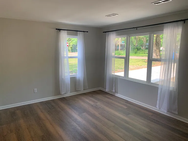 3101 Silverberry St — Photo 4