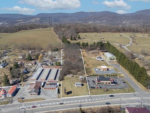 3rd image of 2411 Plank Rd