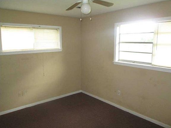 5th image of 3136 Bienville Dr