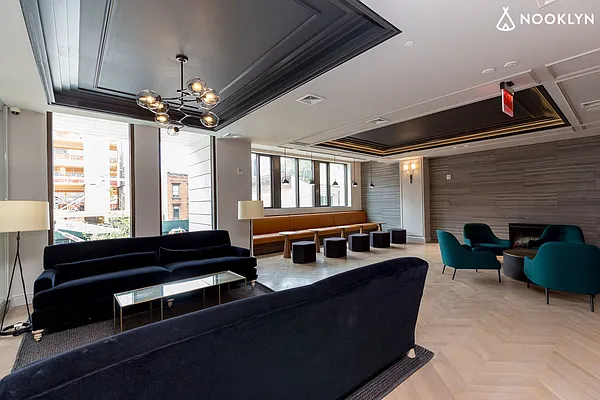 Rented by Nooklyn NYC LLC | media 102