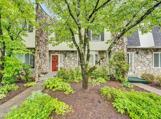 3313 Stonehenge Sq, Roanoke, VA 24018
