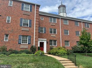 1636 W Abingdon Dr APT 102, Alexandria, VA 22314