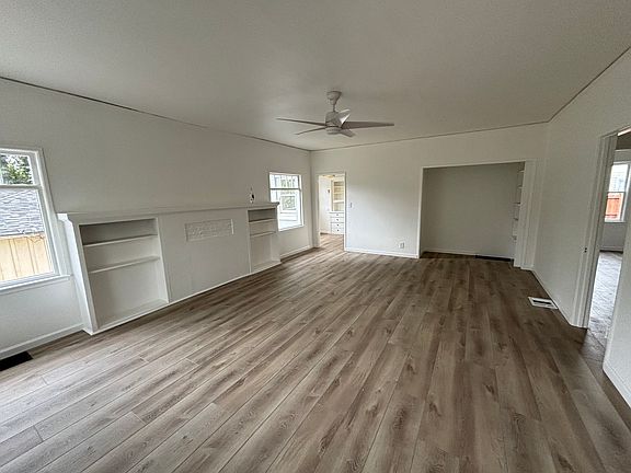 3rd image of 319 W De La Guerra St