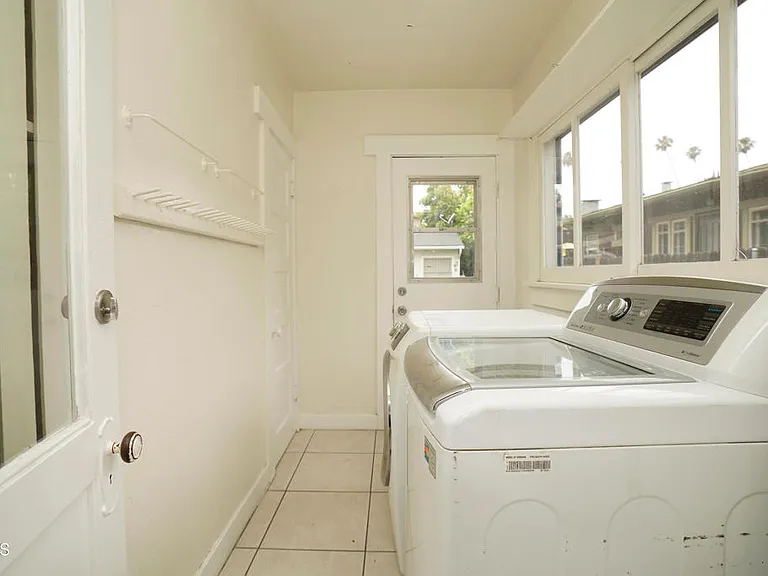 45 N Meridith Ave — Photo 10