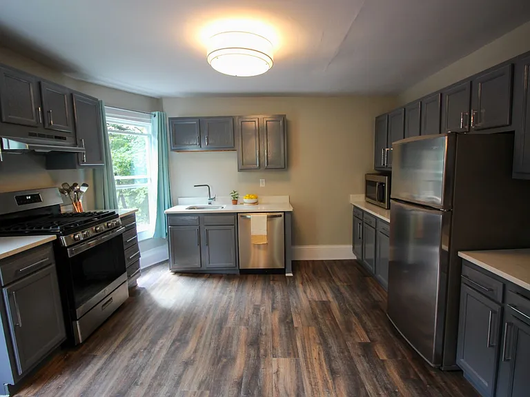 522 Stewart Ave — Photo 144
