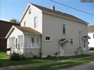 719 Harbor St, Conneaut, OH 44030