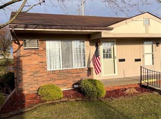 25234 Franklin Ter #1, South Lyon, MI
