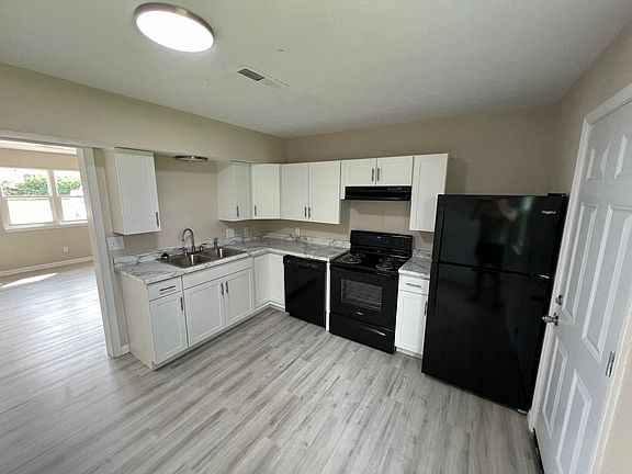 5th image of 603 E Bain St