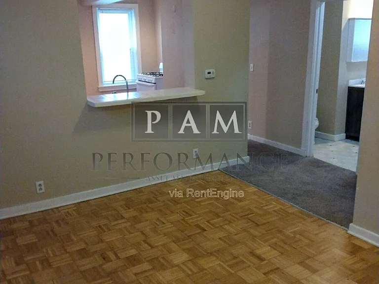 1521 N Jefferson St — Photo 3