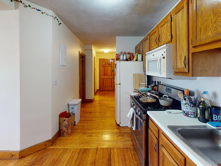 75 Nottinghill Rd #2A — Photo 3