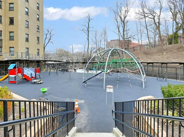 3 Fordham Hill Oval image 26 of 29