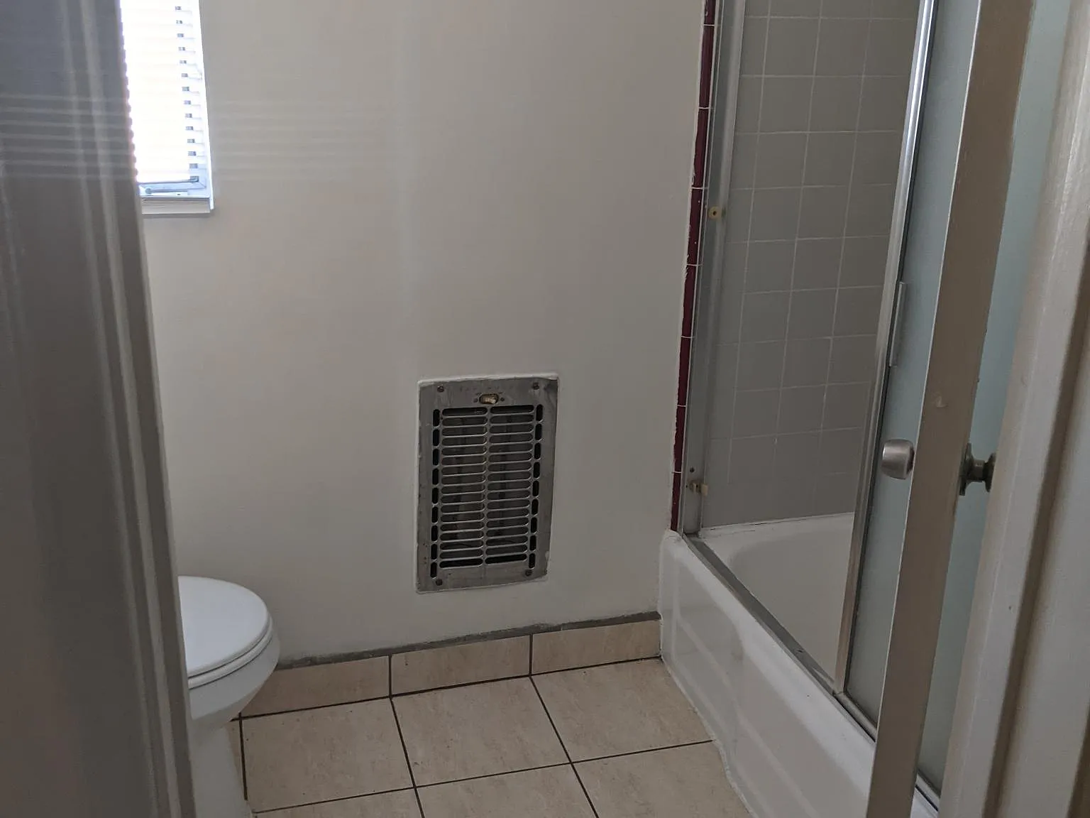 3 bed, 1200 sqft, $2,600 — Photo 4