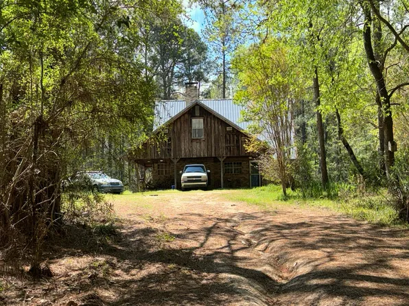 111 Good Hope Church Rd, Richton, MS 39476