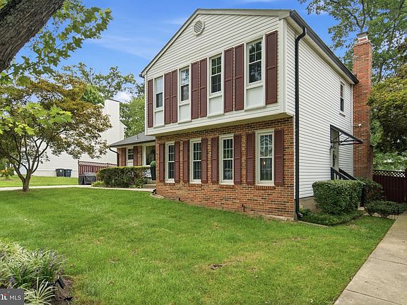 3rd image of 15515 Straughn Dr