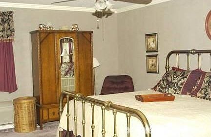 Master BR : Master Bedroom large enough for king bed, armoire, dresser and vanity