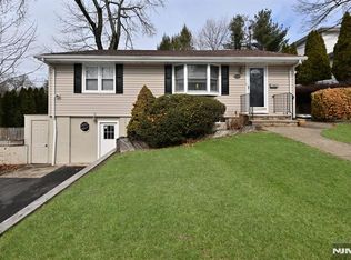 888 Edison St, Township Of Washington, NJ 07676