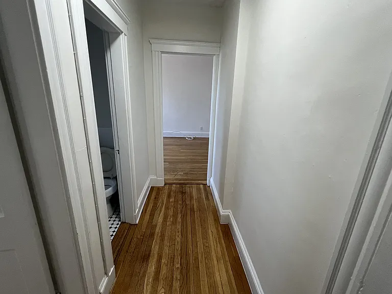 28 Langdon St #12A — Photo 2