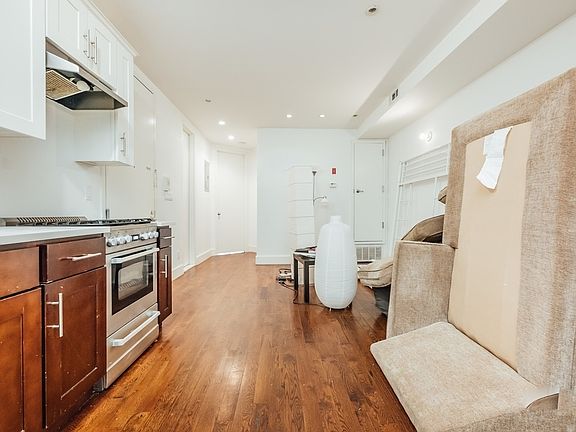 4th image of 311 Rogers Ave #2E