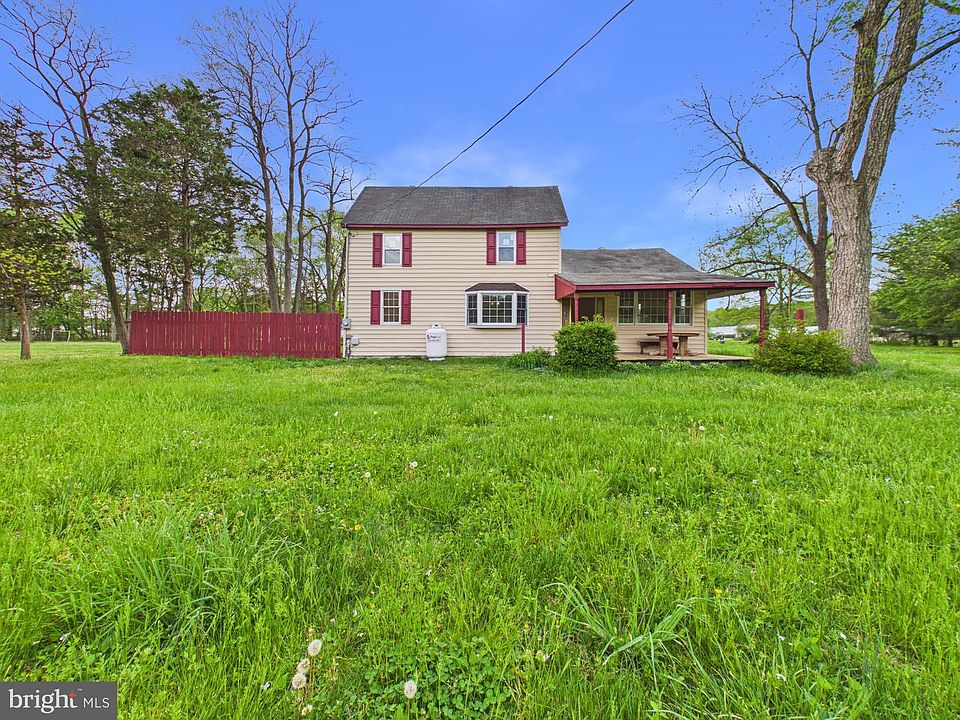 1st image of 324 Jebb Rd