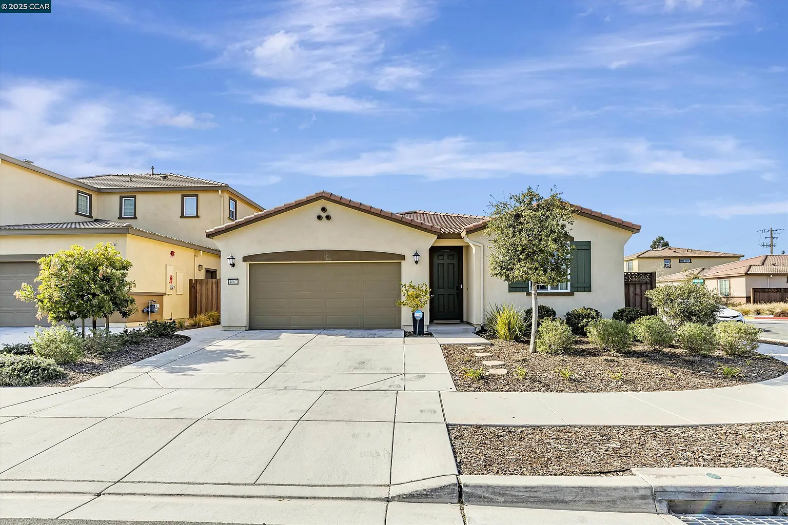 4067 Kenwood Cir photo 1