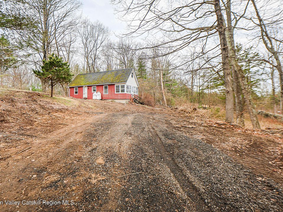 1st image of 449 Spillway Road