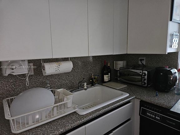 5th image of 17620 Atlantic Blvd APT 319