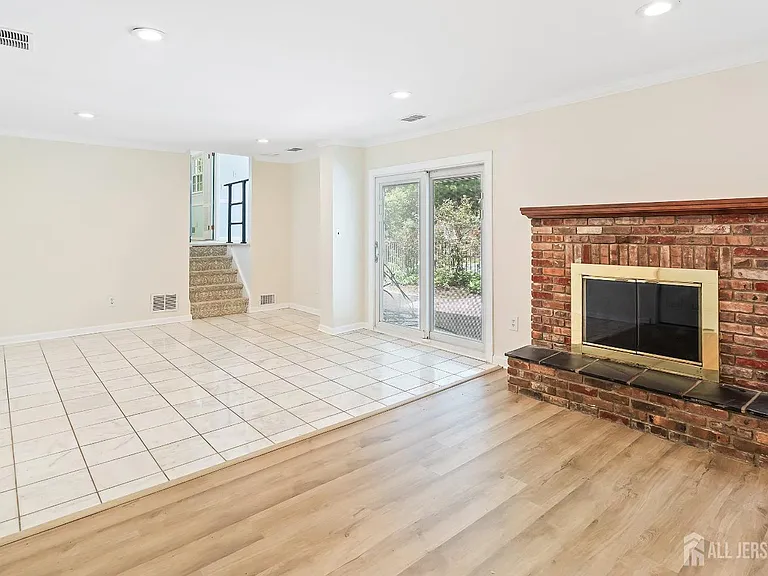 10 Woodruff Rd — Photo 6