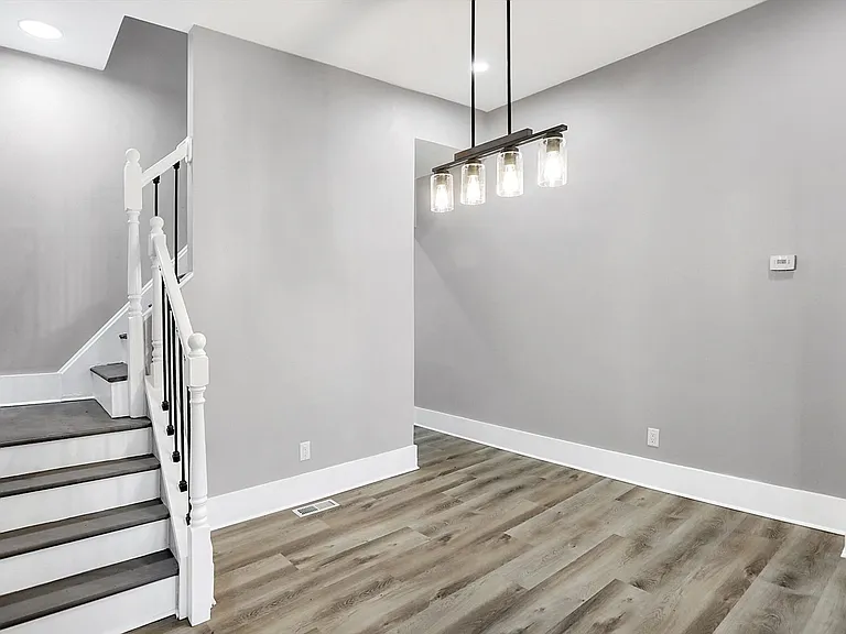 835 Weghorst St — Photo 7