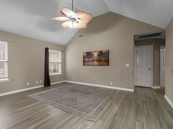 5th image of 4221 Nandina Ct