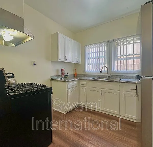 2066 Chestnut Ave — Photo 29