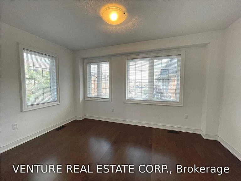 31 Ted Reeve Dr — Photo 15