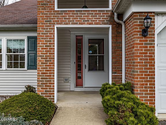 2nd image of 225 Alder Ln