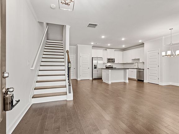 2nd image of 6861 Cedar Glen Rd