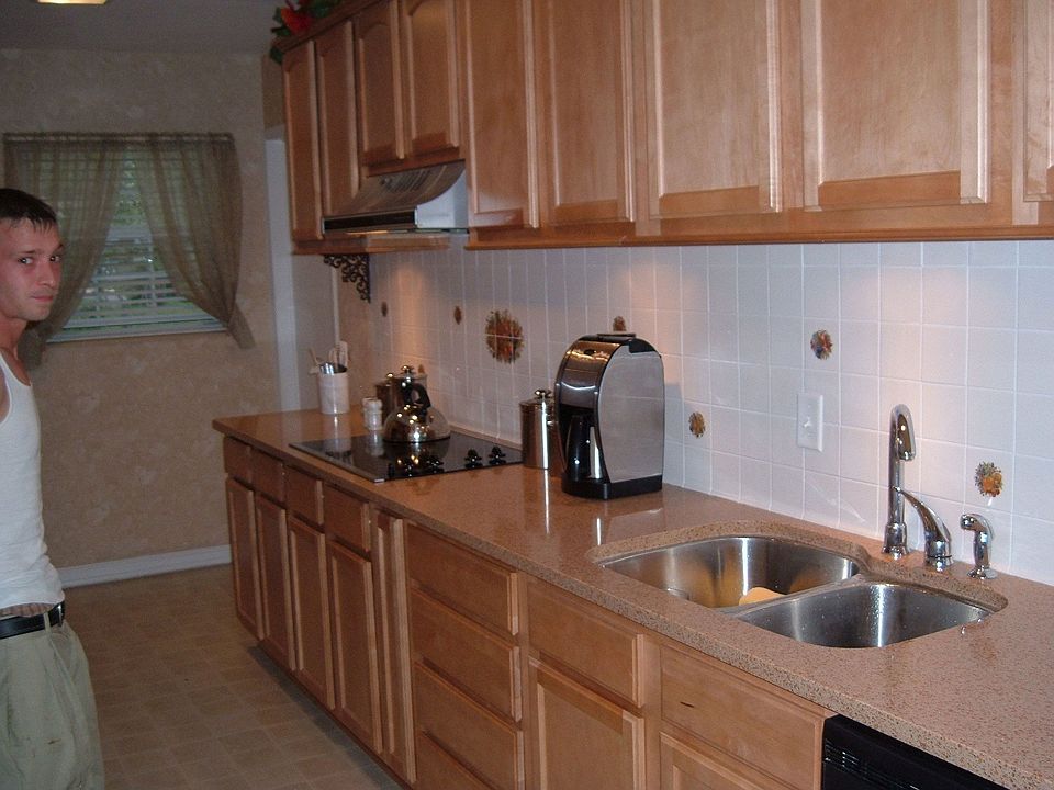 kitchen-new maple cabinets