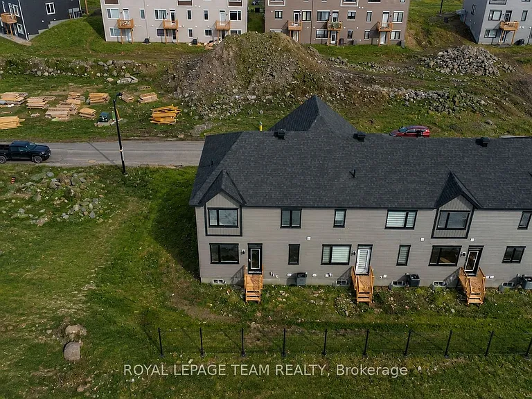 668 Expansion Rd — Photo 32