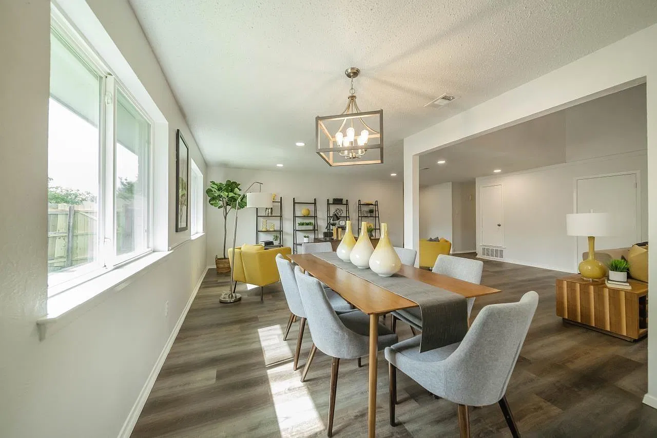 4 bed, 1929 sqft, $2,500 — Photo 4