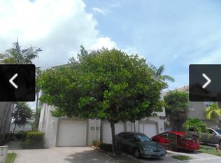 3182 Laurel Ridge Cir, Riviera Beach, FL 33404