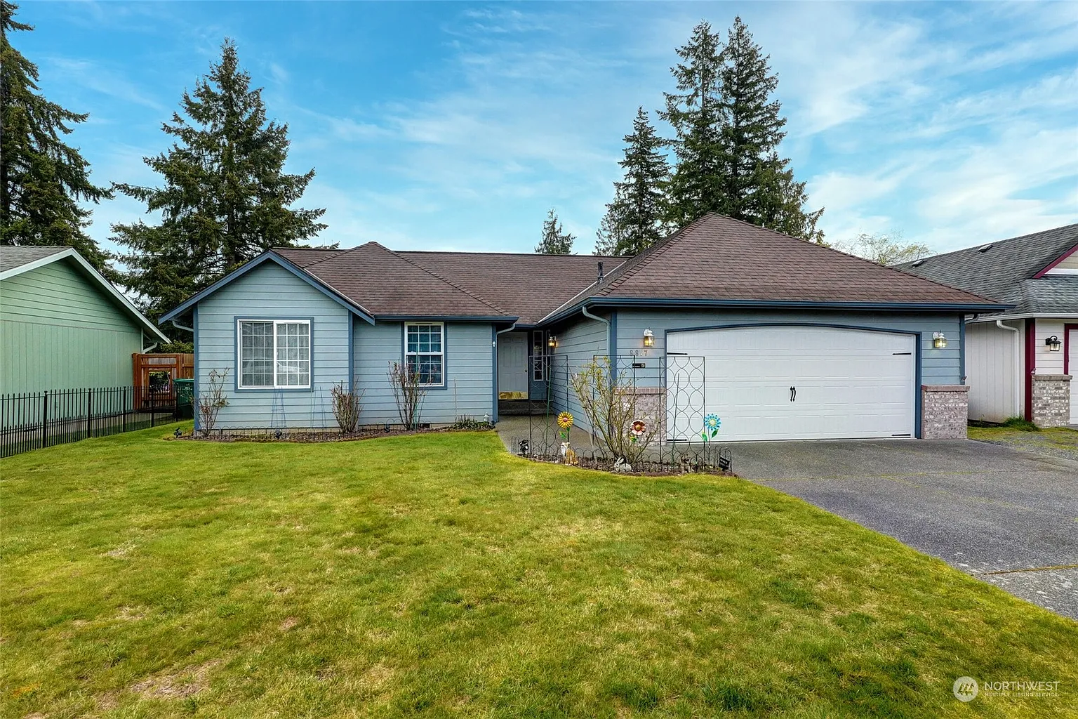 8817 58th Drive NE photo 1