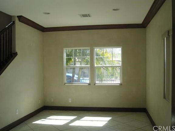 4th image of 4449 Elizabeth St