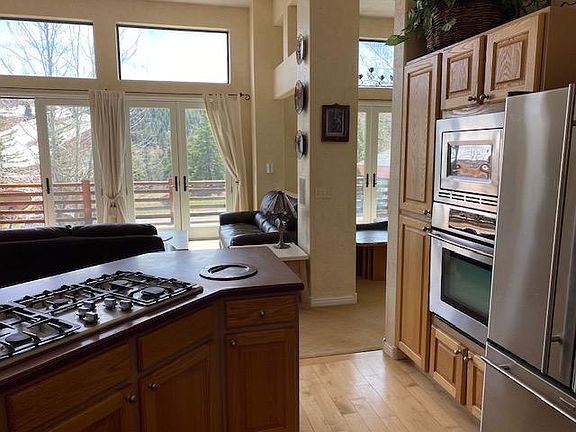 Feel good home with lots of windows. Stainless steel appliances and views galore.