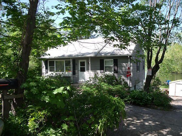 1st image of 301 E Lakeshore Dr