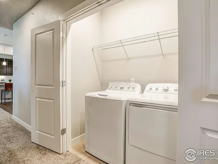 Laundry on 2nd floor