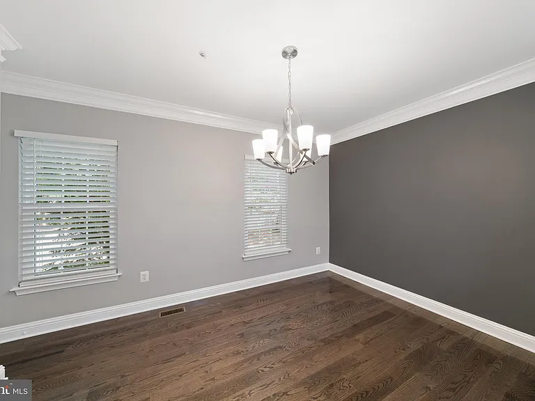 18613 Village Fountain Dr — Photo 6