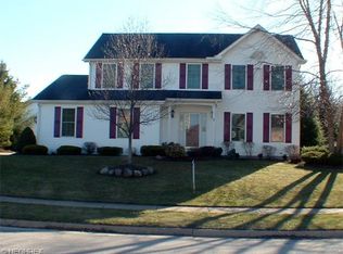 2588 Stonecreek Dr, Akron, OH 44320