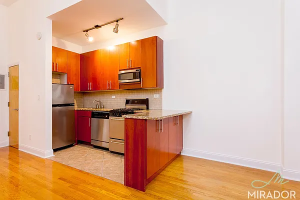 Rented by Mirador Real Estate | media 2