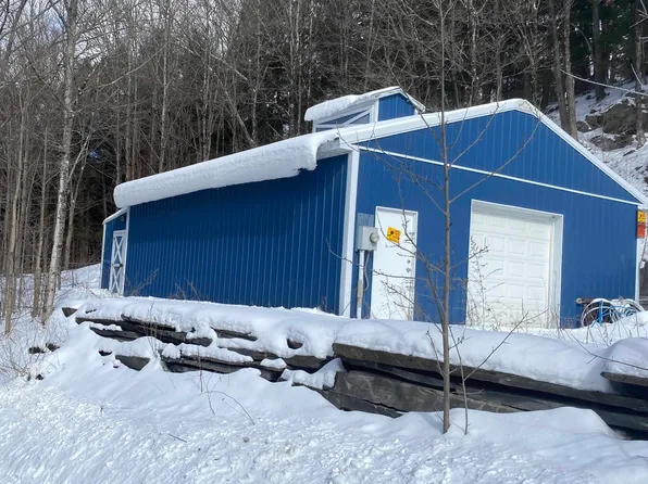 413 Upper Road, Poultney, VT 05764