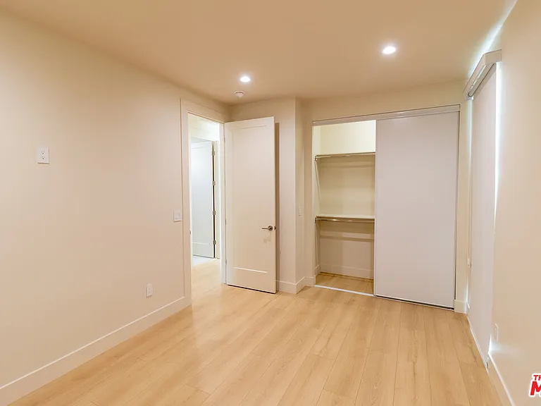 821 S Muirfield Rd — Photo 16
