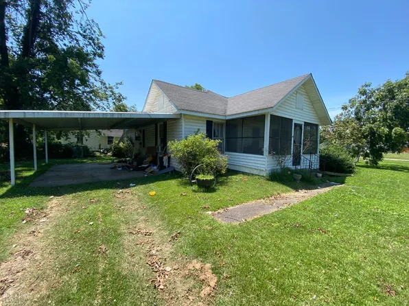 104 W 1st St, Marked Tree, AR 72365