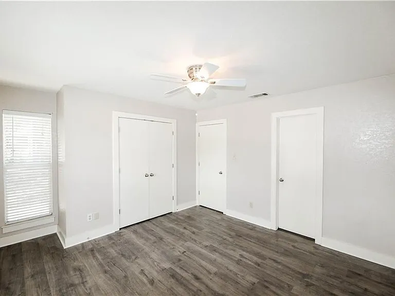 1302 Danbury Sq #A — Photo 22